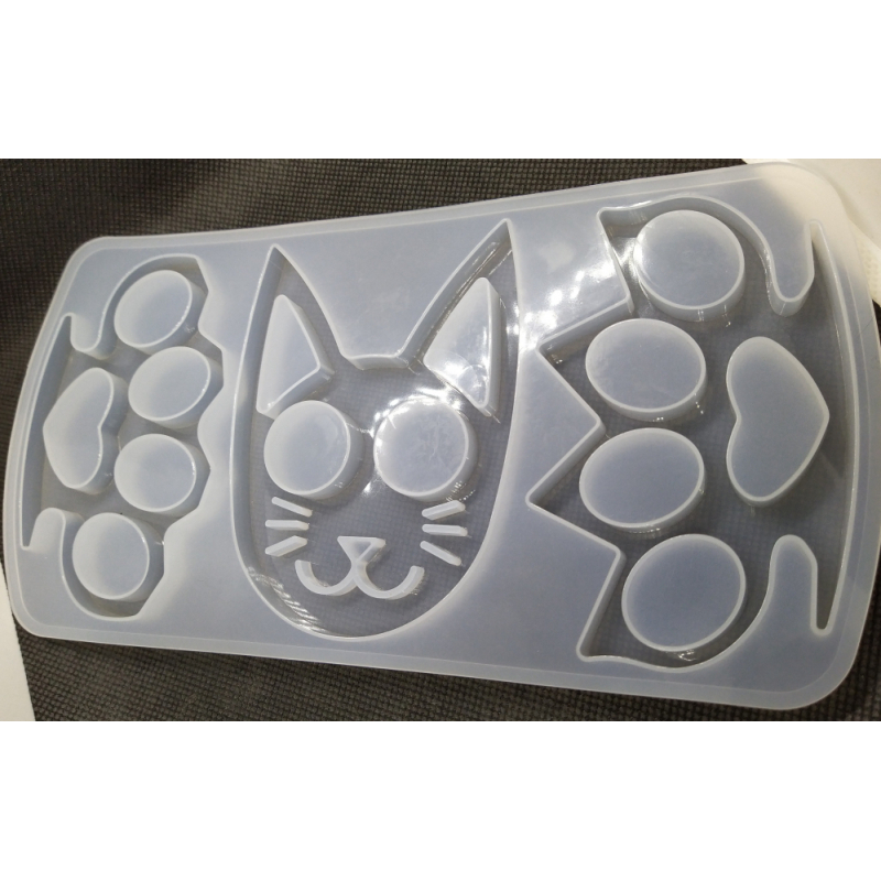 mal poezenkopje met paws