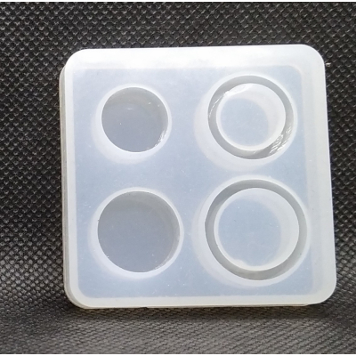 mal 2 ringen en dopjes