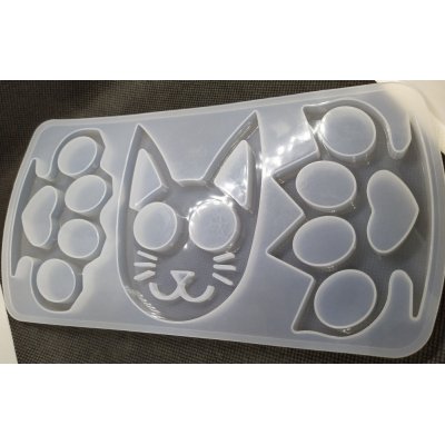 mal poezenkopje met paws