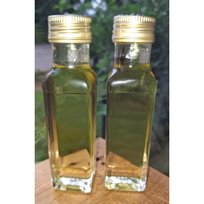 kastanje champignons olie flesje 100 ml. kastanje champignons olie flesje 100 ml.